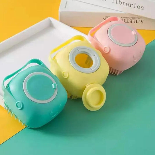 Cepillo masajeador con champú